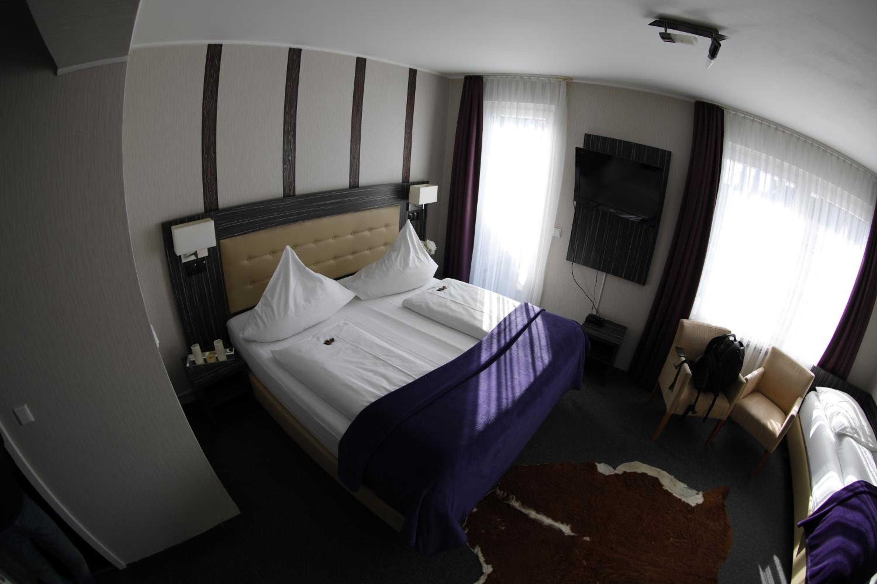 Hotel Famosa Düsseldorf