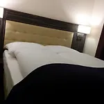 Hotel Famosa