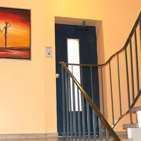 Hotel Famosa 3*