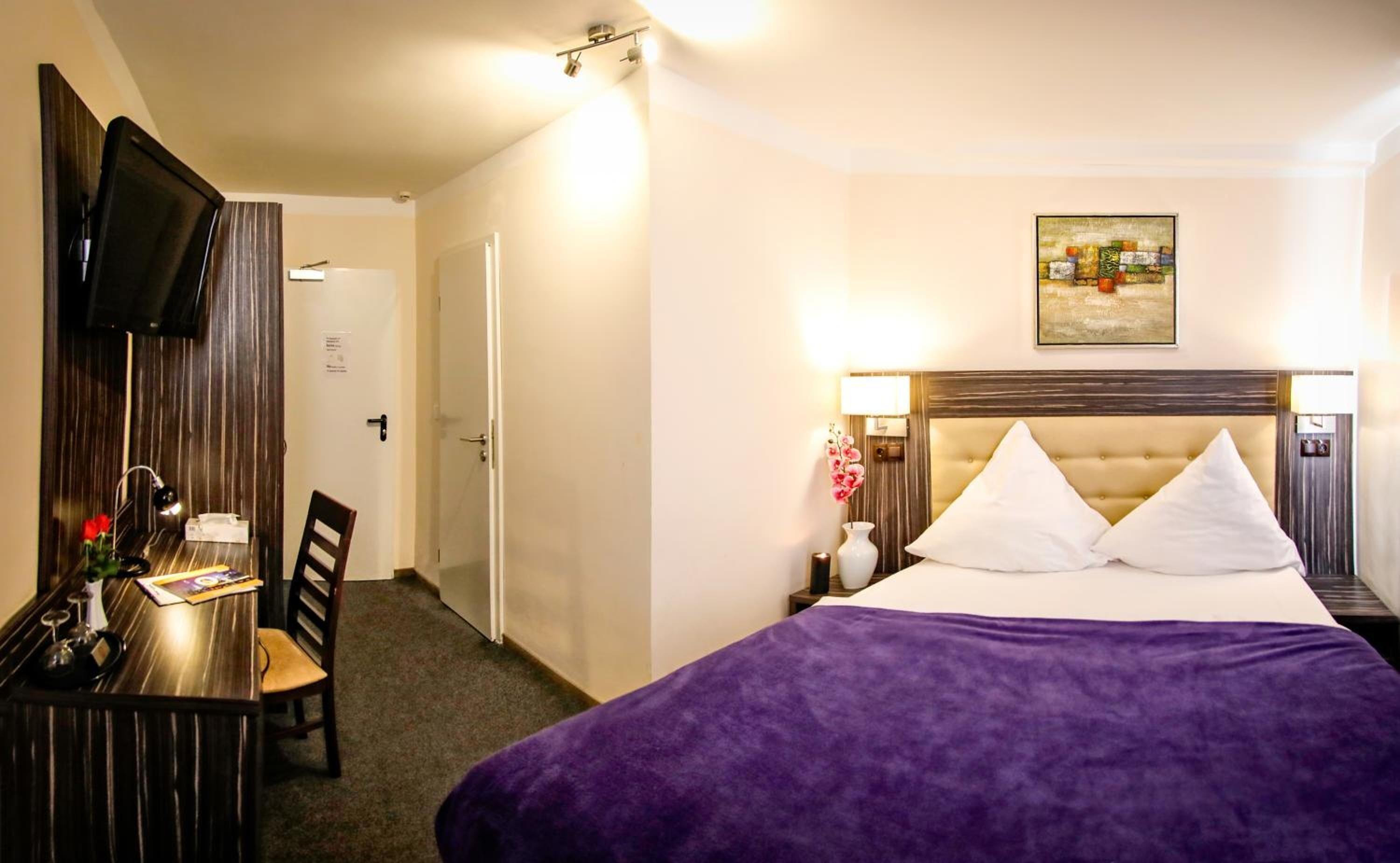 Hotel Famosa Düsseldorf